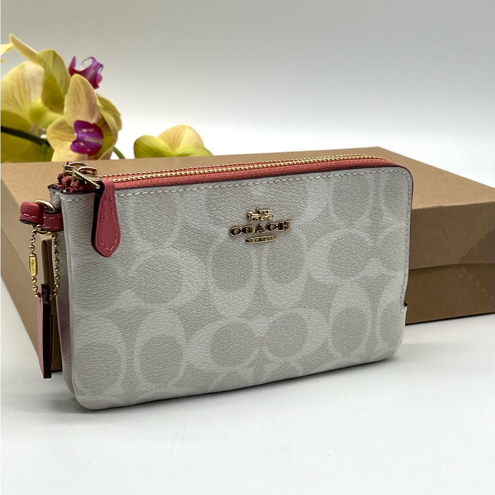 Coach Signature Double Zip  Wristlet In Chalk Taffy
